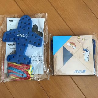 エーエヌエー(ゼンニッポンクウユ)(ANA(全日本空輸))のANA ひもとおしと脳育タングラム(知育玩具)