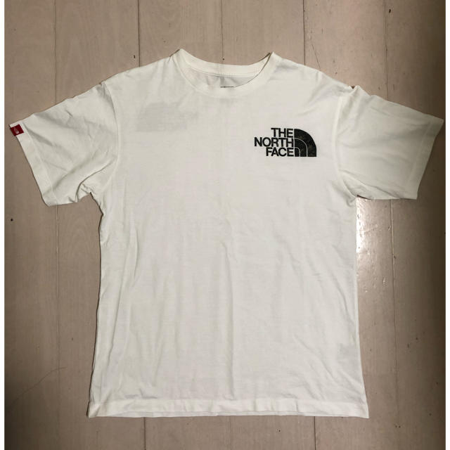 THE NORTH FACE(ザノースフェイス)のノースフェイス 直営店限定 カモフラロゴ Tシャツ メンズのトップス(Tシャツ/カットソー(半袖/袖なし))の商品写真