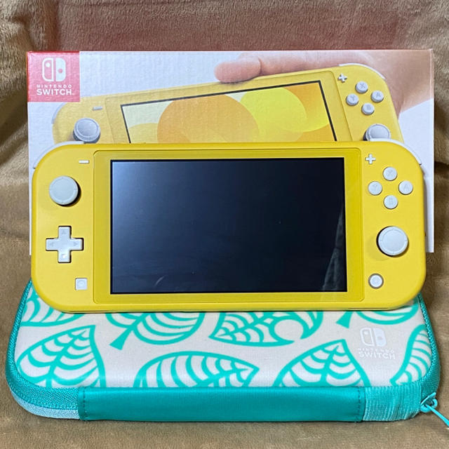 Nintendo Switch Lite　イエロー　美品　ケース・カバー付