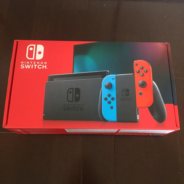 Nintendo Switch(ニンテンドースイッチ)のかなっくす様専用Nintendo Switch ネオンブルー/(R) ネオ エンタメ/ホビーのゲームソフト/ゲーム機本体(家庭用ゲーム機本体)の商品写真