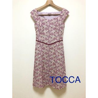 トッカ(TOCCA)のTOCCA 花柄　ワンピース(ひざ丈ワンピース)