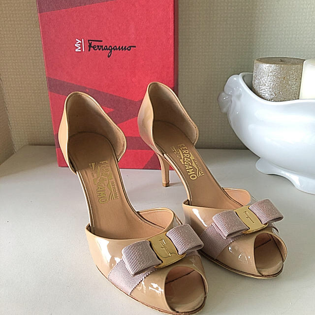 Salvatore Ferragamo(サルヴァトーレフェラガモ)のSalvatore Ferragamo パンプス レディースの靴/シューズ(ハイヒール/パンプス)の商品写真