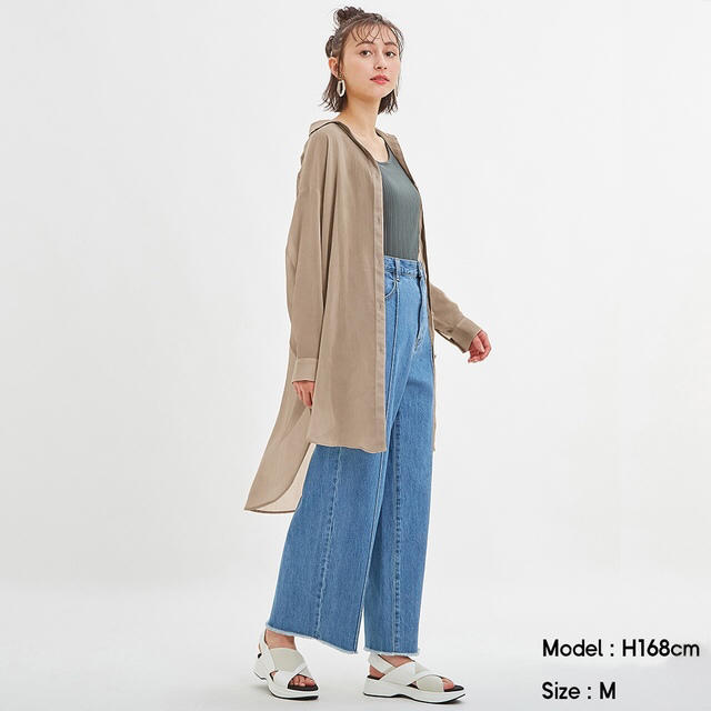 GU(ジーユー)の【新品タグ付】GU長袖シアーシャツ　ベージュLサイズ レディースのトップス(シャツ/ブラウス(長袖/七分))の商品写真