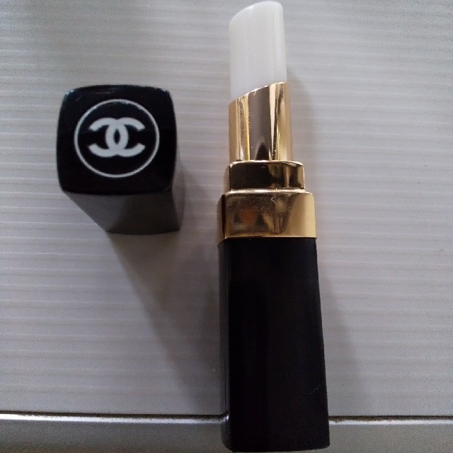 CHANEL(シャネル)のCHANEL　ルージュココ　リップクリーム コスメ/美容のスキンケア/基礎化粧品(リップケア/リップクリーム)の商品写真