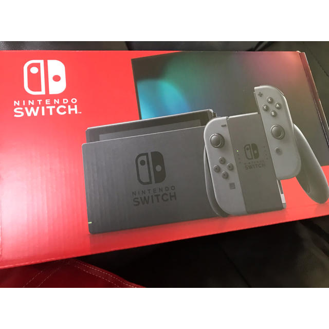 Nintendo Switch(ニンテンドースイッチ)の新品未使用 ニンテンドー  スイッチ switch グレー  セット エンタメ/ホビーのゲームソフト/ゲーム機本体(家庭用ゲーム機本体)の商品写真