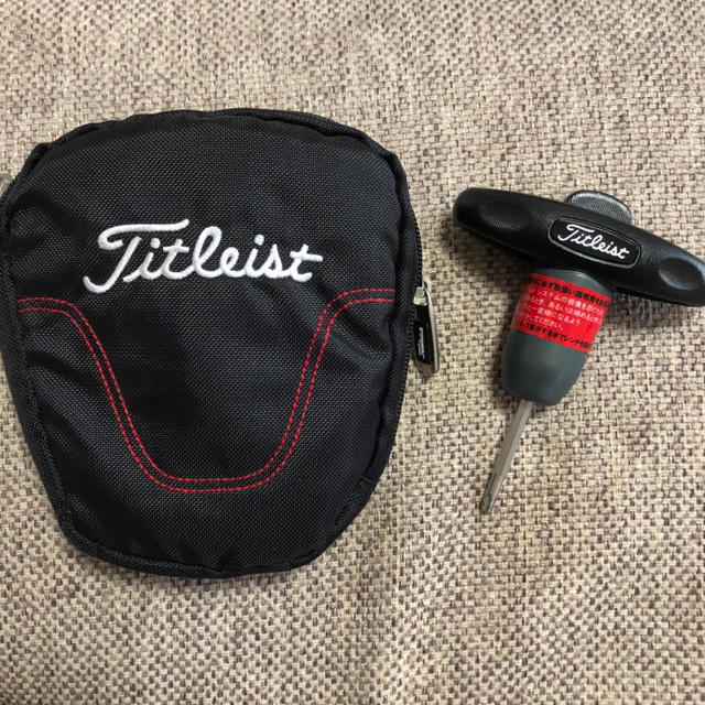 Titleist(タイトリスト)のゴルフ用品　　タイトリスト　トルクレンチ　ポーチ付き  スポーツ/アウトドアのゴルフ(その他)の商品写真