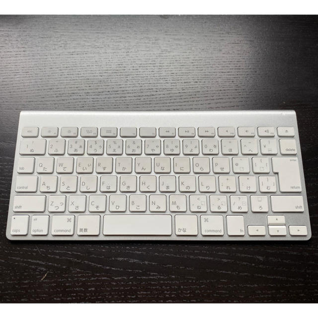 Apple(アップル)のapple wireless keyboard ワイヤレスキーボード スマホ/家電/カメラのPC/タブレット(PC周辺機器)の商品写真