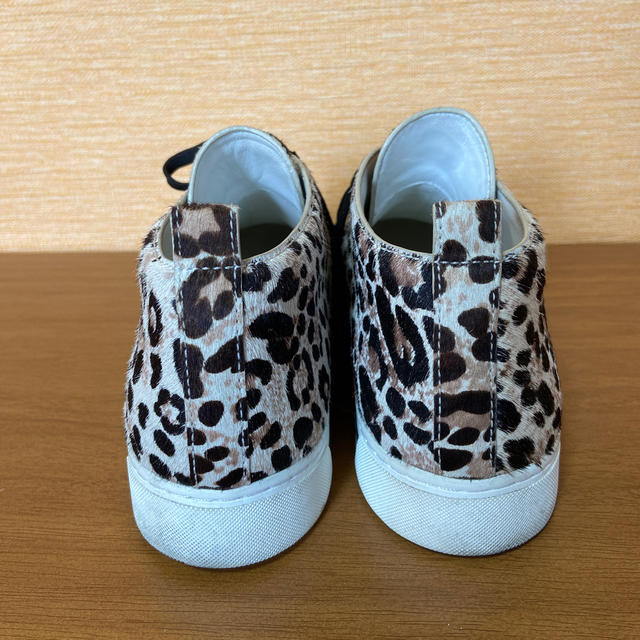 MARC BY MARC JACOBS(マークバイマークジェイコブス)のMARC BY MARK JACOBS ヒョウ柄スニーカー レディースの靴/シューズ(スニーカー)の商品写真