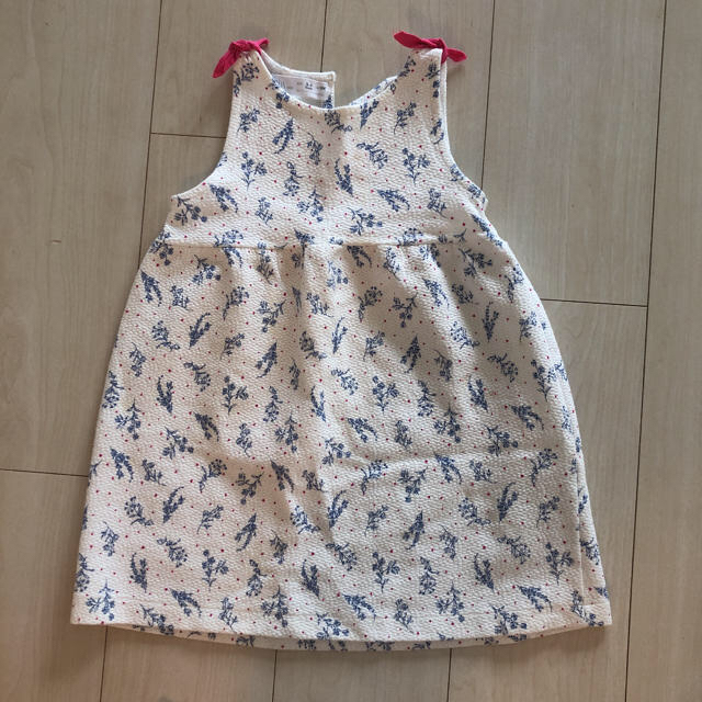 ZARA KIDS(ザラキッズ)のぷーさん様専用　ワンピース2枚セット　104センチ キッズ/ベビー/マタニティのキッズ服女の子用(90cm~)(ワンピース)の商品写真