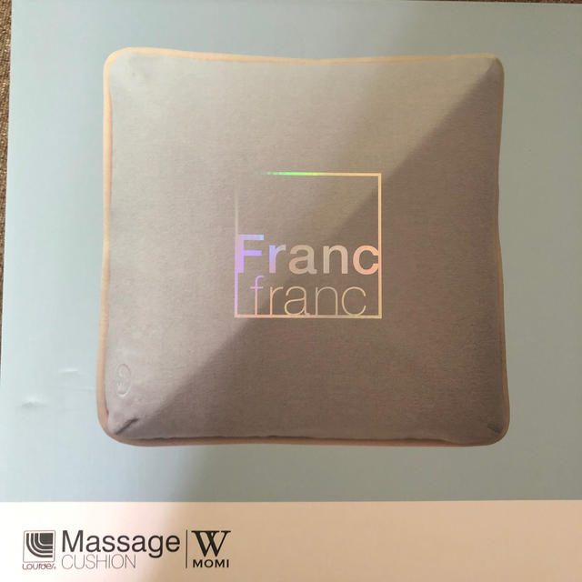 Francfranc(フランフラン)の新品未使用 フランフラン クッション  コスメ/美容のボディケア(ボディマッサージグッズ)の商品写真
