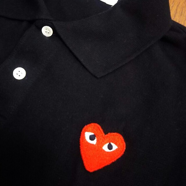 COMME des GARCONS(コムデギャルソン)のPLAY コムデギャルソン 黒 ポロシャツ メンズのトップス(ポロシャツ)の商品写真