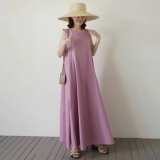 ザラ(ZARA)の【新品】ワンピース　ロングワンピース　フレア　aライン(ロングワンピース/マキシワンピース)