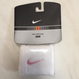 ナイキ(NIKE)のリストバンド NIKE(トレーニング用品)