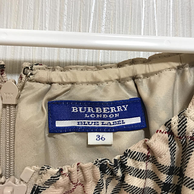 BURBERRY(バーバリー)の美品　BURBERRY LONDON    ワンピース　チェック　ベージュ　S レディースのワンピース(ひざ丈ワンピース)の商品写真