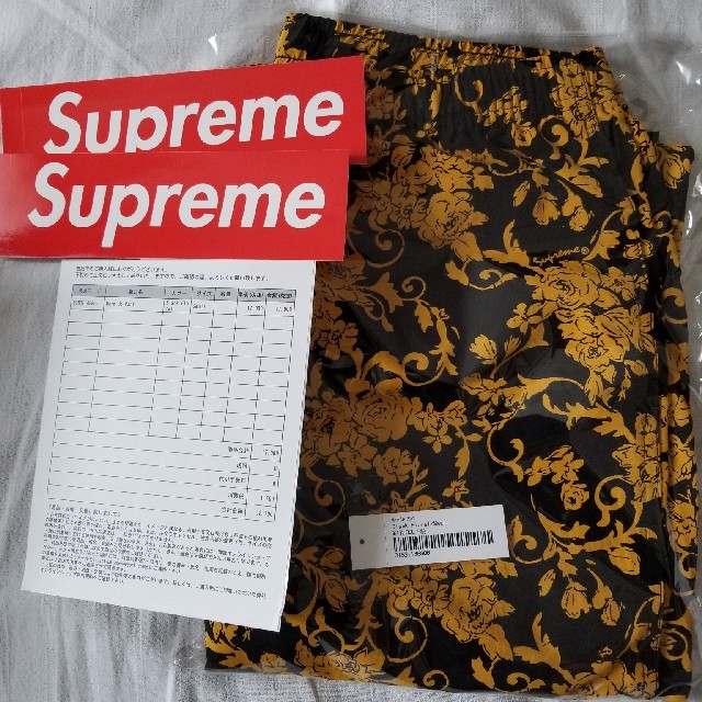 Supreme Warm Up Pant Black Flower S