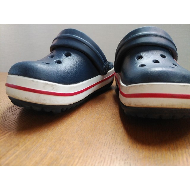 crocs(クロックス)の【値下げ】クロックス キッズ サンダル 12～13㎝ キッズ/ベビー/マタニティのベビー靴/シューズ(~14cm)(サンダル)の商品写真