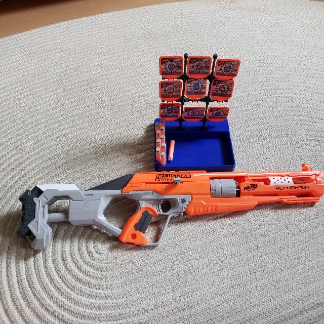 トイザらス(トイザラス)のNERF ACCUSTRIKE SERIES ALPHAHAWK エンタメ/ホビーのミリタリー(その他)の商品写真