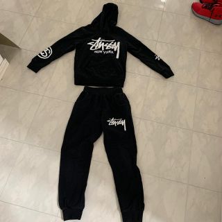 ステューシー(STUSSY)のstussy  上下セットアップ　140(ウェア)