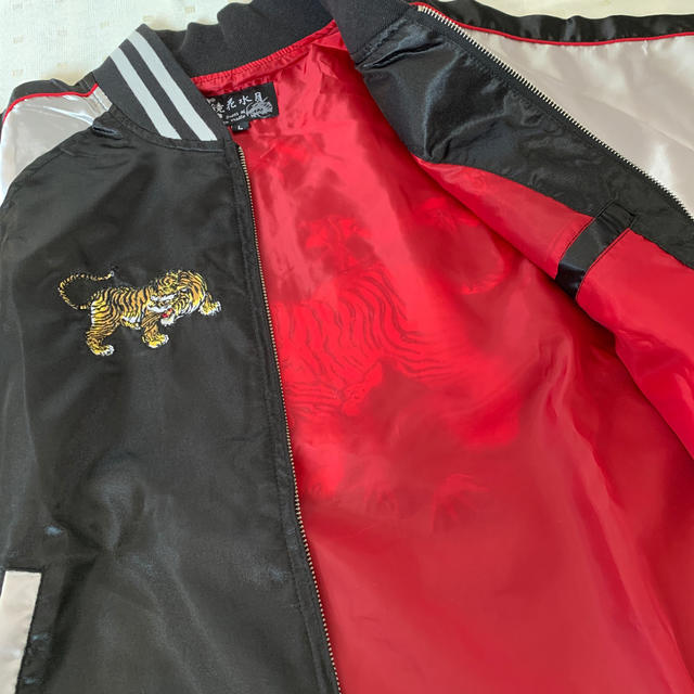 スカジャン　タイガー柄　Lサイズ メンズのジャケット/アウター(スカジャン)の商品写真