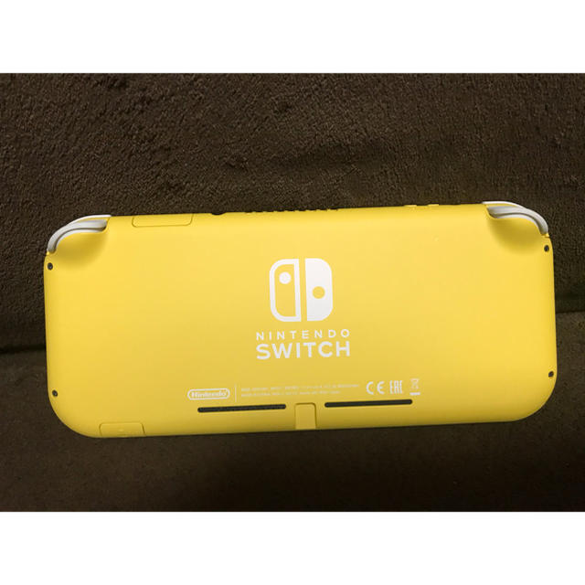 NINTENDO SWITCH LITEイエロー