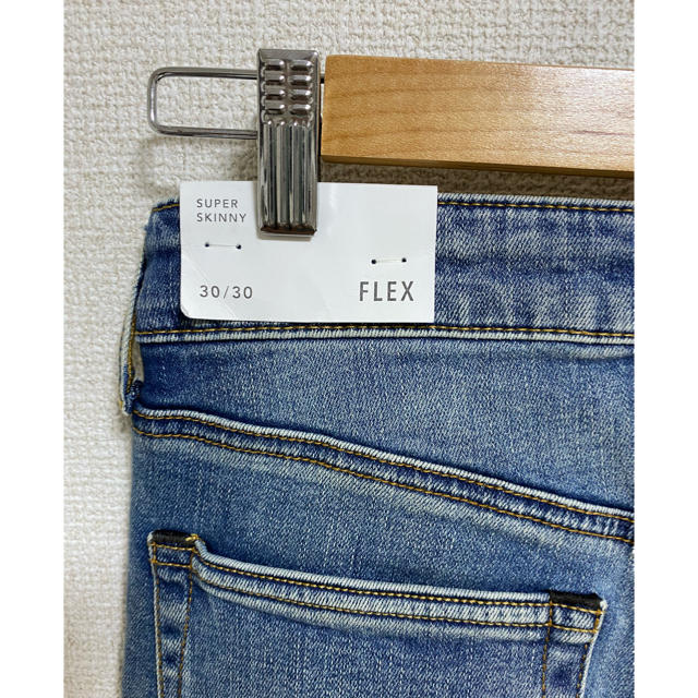 American Eagle(アメリカンイーグル)のタグ付き未使用品！アメリカンイーグル  ダメージスキニーデニム パンツ メンズのパンツ(デニム/ジーンズ)の商品写真