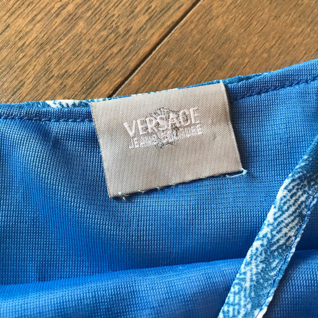 VERSACE(ヴェルサーチ)のヴェルサーチ♪スパンコール　ワンピース レディースのワンピース(ミニワンピース)の商品写真