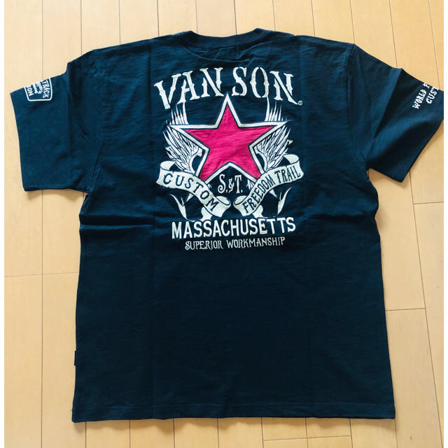 VANSON(バンソン)のバンソン VANSON レッドスター Tシャツ 黒 XXLサイズ 未使用 メンズのトップス(Tシャツ/カットソー(半袖/袖なし))の商品写真