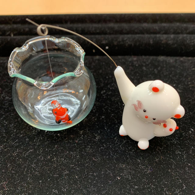 ガラス猫 猫の置物 ねこの置物 陶器かわいい置物　猫好き 釣り エンタメ/ホビーの美術品/アンティーク(ガラス)の商品写真