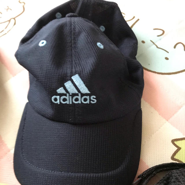 adidas(アディダス)のアディダス　キャップセット54〜57cm キッズ/ベビー/マタニティのこども用ファッション小物(帽子)の商品写真