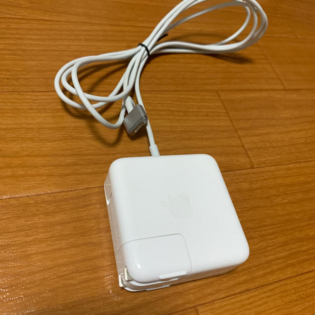 Apple(アップル)のMacBook Air 13inch Mid2013【値下げ】 スマホ/家電/カメラのPC/タブレット(ノートPC)の商品写真