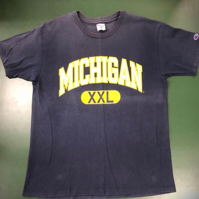 Champion(チャンピオン)のChampion 94年製 ヴィンテージ MICHIGAN Tシャツ メンズのトップス(Tシャツ/カットソー(半袖/袖なし))の商品写真