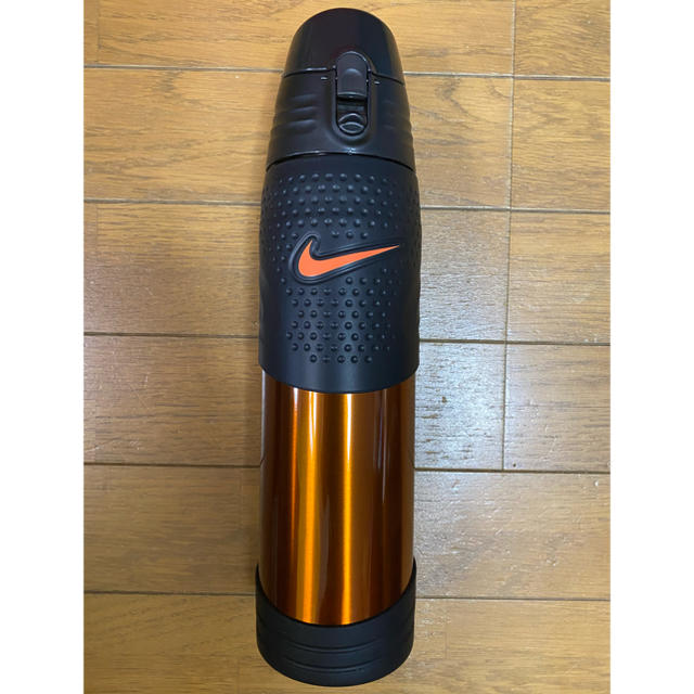 NIKE(ナイキ)のNIKE サーモス　ステンレスボトル　水筒　1L スポーツ/アウトドアのアウトドア(その他)の商品写真