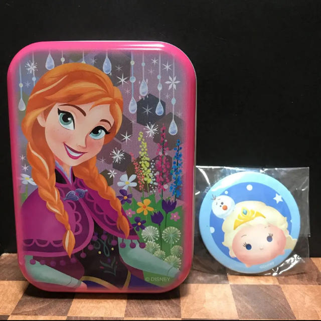 Disney(ディズニー)のアナと雪の女王 入れ物&缶バッチ エンタメ/ホビーのおもちゃ/ぬいぐるみ(キャラクターグッズ)の商品写真