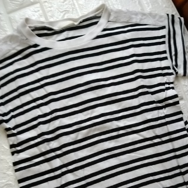 GU(ジーユー)のGU　Tシャツ　140 キッズ/ベビー/マタニティのキッズ服女の子用(90cm~)(Tシャツ/カットソー)の商品写真