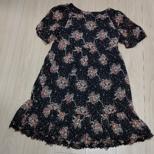 Peyton Place 夏得 バーゲン ペイトンプレイス 黒花柄ワンピースの通販 By シンバまま S Shop ペイトンプレイスならラクマ Peyton Place 夏得 バーゲン ペイトンプレイス 黒花柄ワンピースの通販 By シンバまま S Shop ペイトンプレイスならラクマ