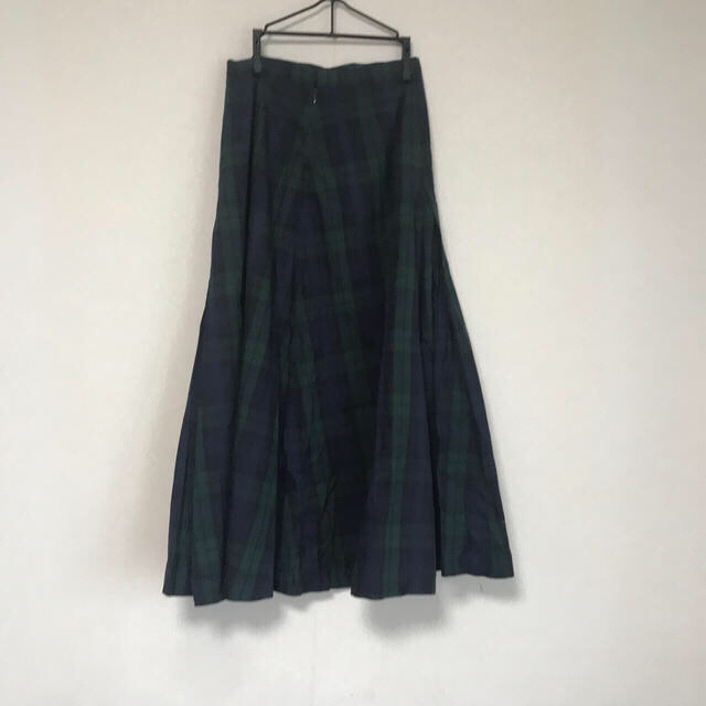Yorkland(ヨークランド)のYORKLANDのチェックのフレアスカート レディースのスカート(ロングスカート)の商品写真