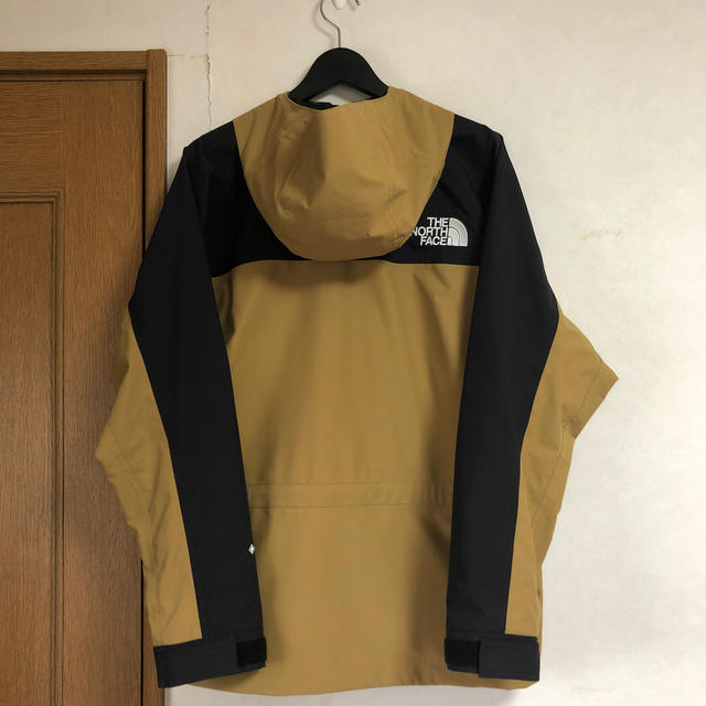 THE NORTH FACE(ザノースフェイス)のノースフェイス　マウンテンライトジャケット　ブリティッシュカーキMサイズ メンズのジャケット/アウター(マウンテンパーカー)の商品写真