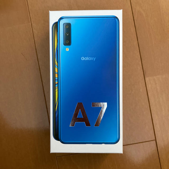 Galaxy(ギャラクシー)のGalaxy A7 楽天MNO 良品 スマホ/家電/カメラのスマートフォン/携帯電話(スマートフォン本体)の商品写真