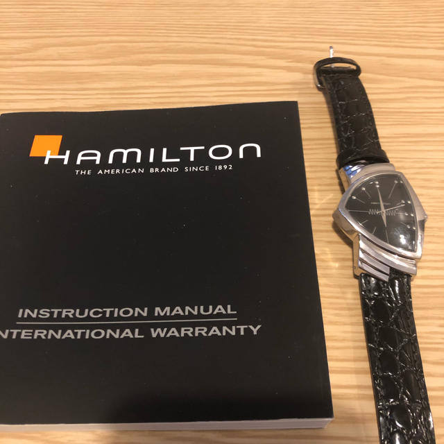 Hamilton(ハミルトン)のHAMILTON ベンチュラ クォーツ H244110 エルビス  メンズの時計(腕時計(アナログ))の商品写真