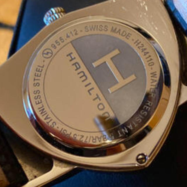 Hamilton(ハミルトン)のHAMILTON ベンチュラ クォーツ H244110 エルビス  メンズの時計(腕時計(アナログ))の商品写真
