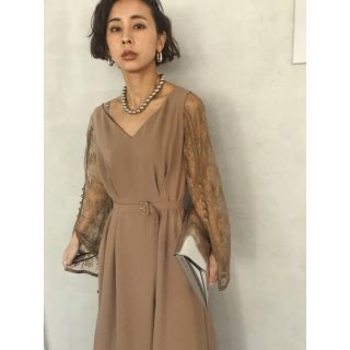 アメリヴィンテージ(Ameri VINTAGE)のLACE SLEEVE REFINED DRESS(ロングドレス)