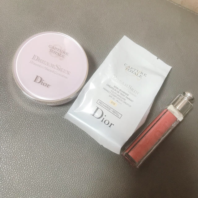 Dior(ディオール)のdior  カプチュール トータル クッション  コスメ/美容のベースメイク/化粧品(化粧下地)の商品写真