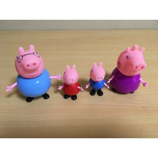 ペッパピッグ peppa pig 25体フィギュア+お家セット+キャンピングカー