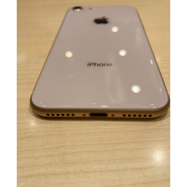 Apple(アップル)のiPhone8SIMフリー64GB スマホ/家電/カメラのスマートフォン/携帯電話(スマートフォン本体)の商品写真