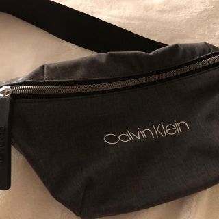 Calvin Klein - Calvin Klein ボディバッグの通販 by kotobasobi