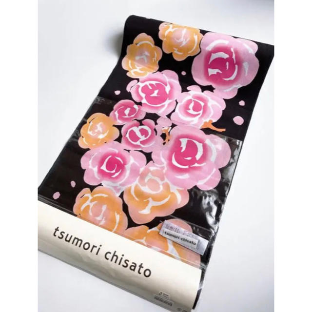新品☆ツモリチサト 浴衣 反物☆黒地 バラ 変わり織り☆浴衣や