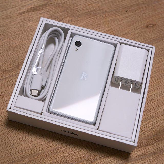 Rakuten Mini 白　初期化済スマートフォン/携帯電話