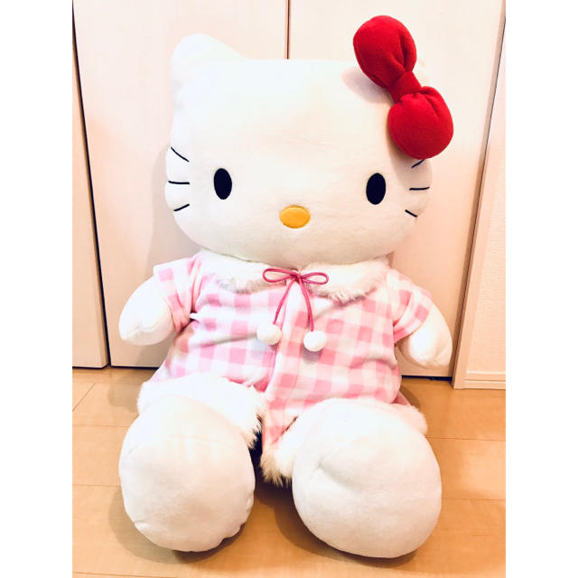 Hello kitty 特大ぬいぐるみ　レア★