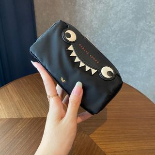 残１【新品】Anya Hindmarch モンスター ナイロン ポーチ ブラック