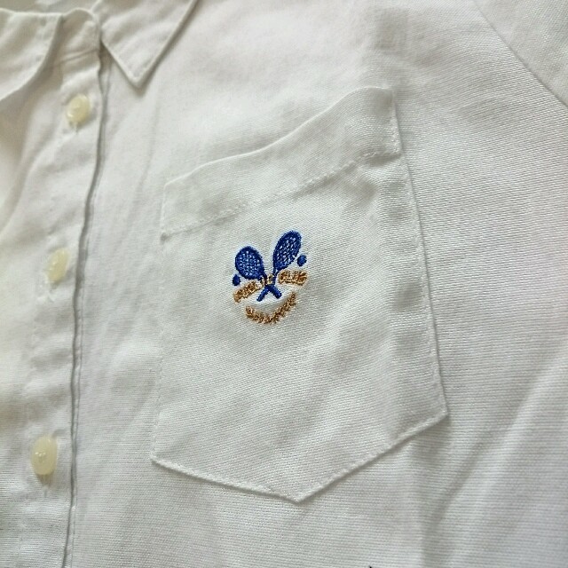 RayCassin(レイカズン)のテニス刺繍🎾白シャツ レディースのトップス(シャツ/ブラウス(半袖/袖なし))の商品写真